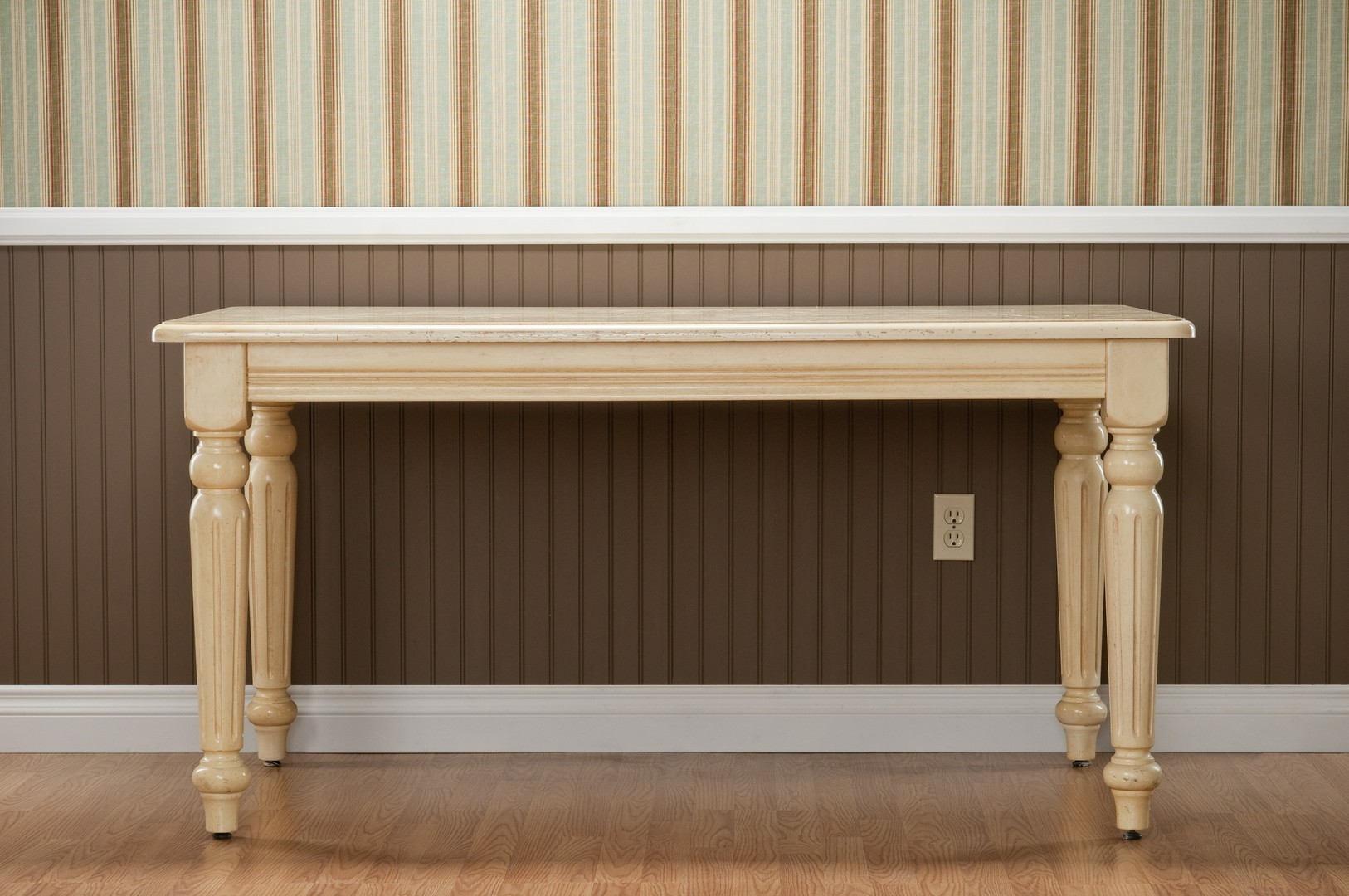 Jakie stoliki określa się mianem niciaków?